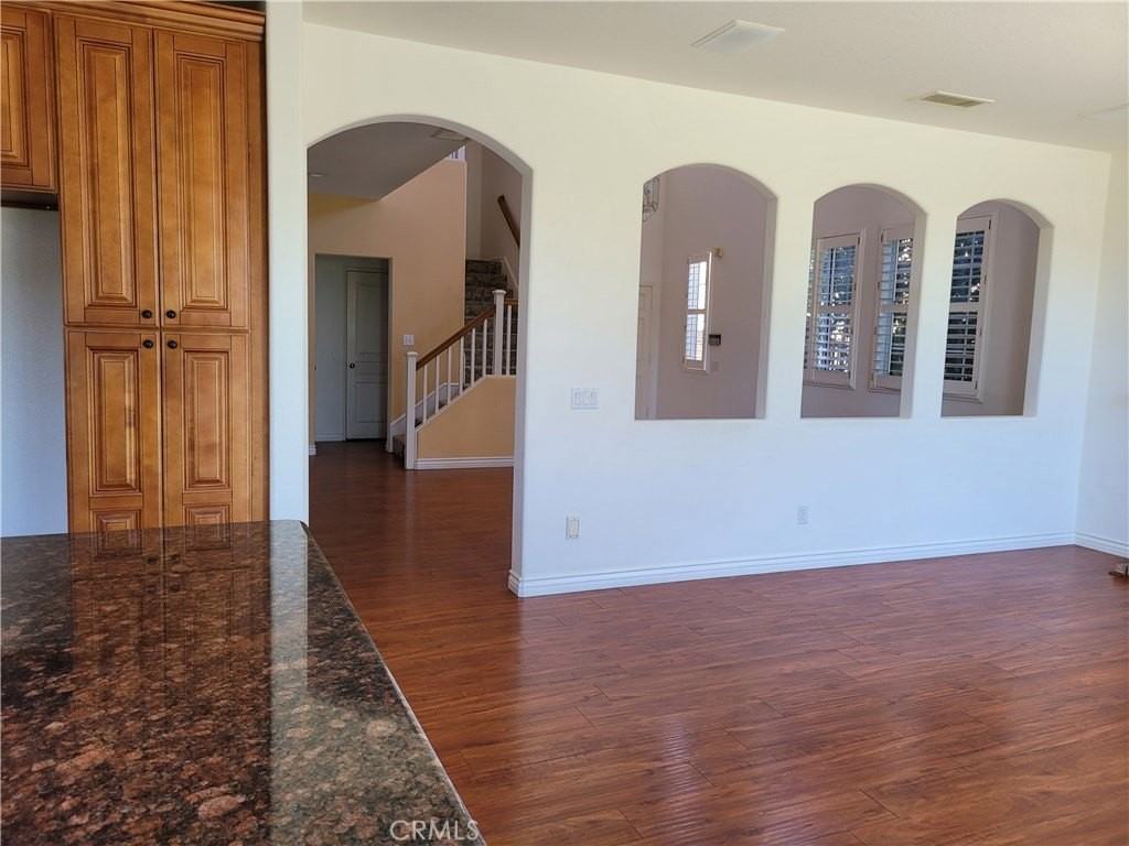 11774 Oakhurst Way - Photo 3 of 26