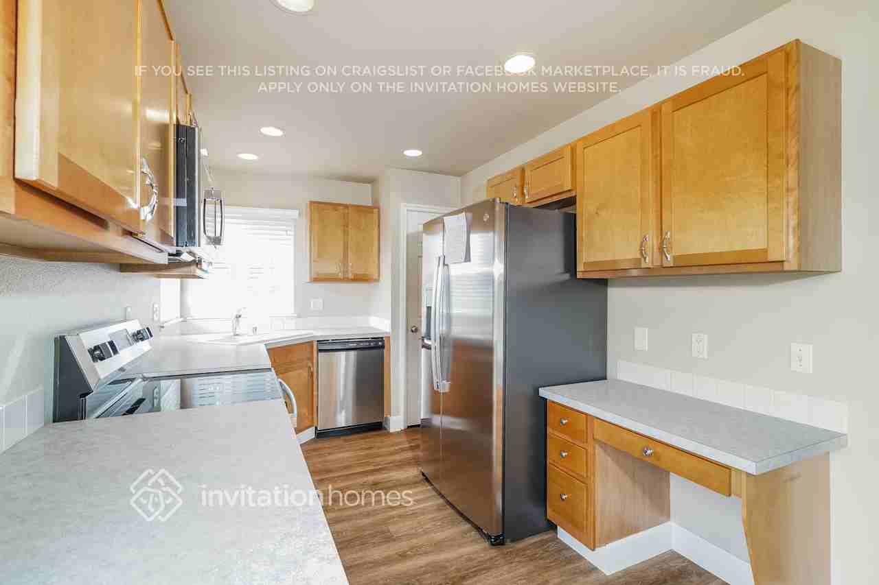 18010 109th Street Ct E - Photo 4 of 15