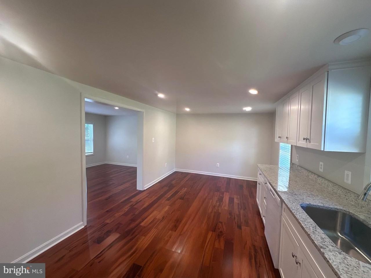 19758 Three Notch Rd - Photo 3 of 9