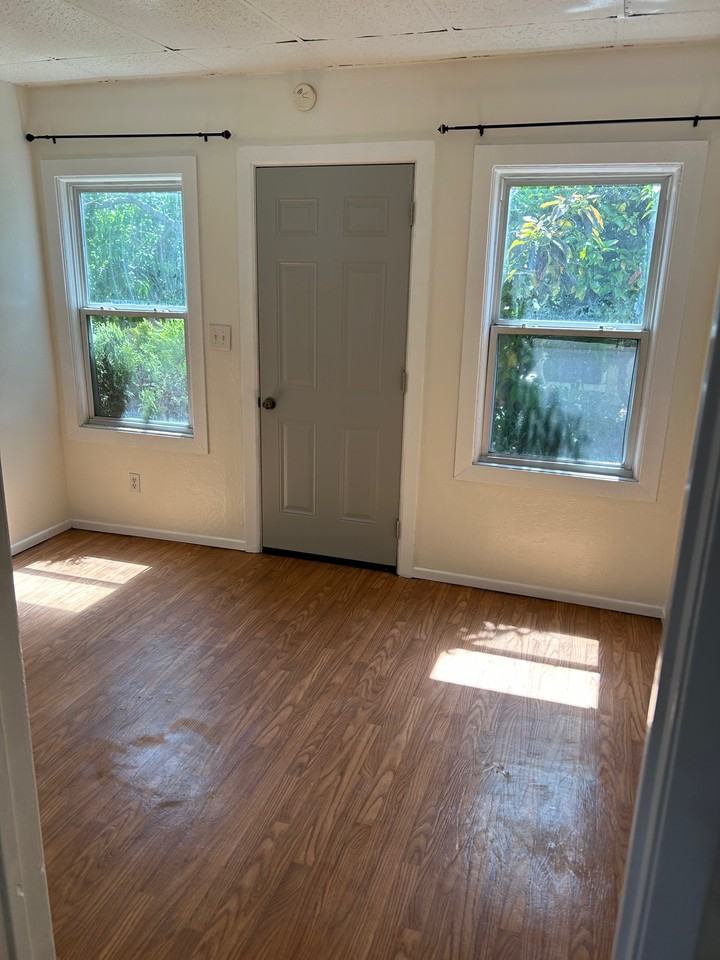 1641 86th Ave #86H - Photo 4 of 6