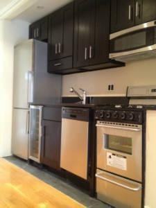 E 6th St #8 - Photo 2 of 5
