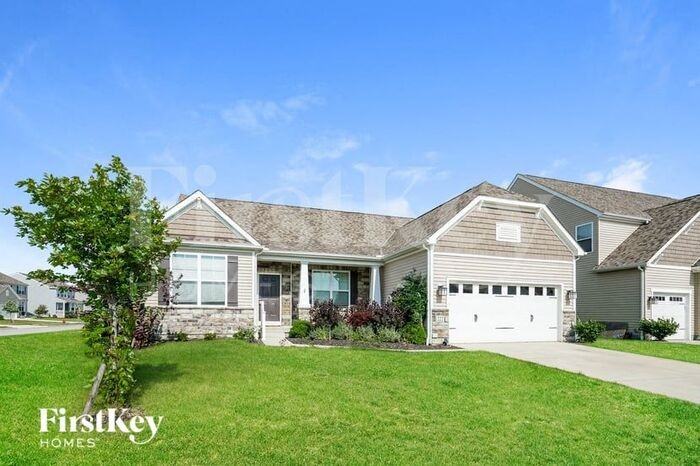 222 Sycamore Ln - Photo 2 of 15