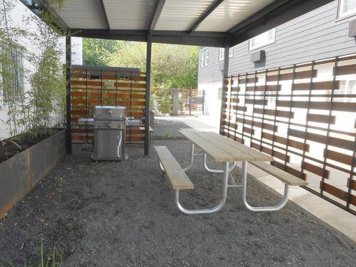 LAURELHURST STUDIOS 3327 NE SANDY BLVD. - Photo 3 of 10