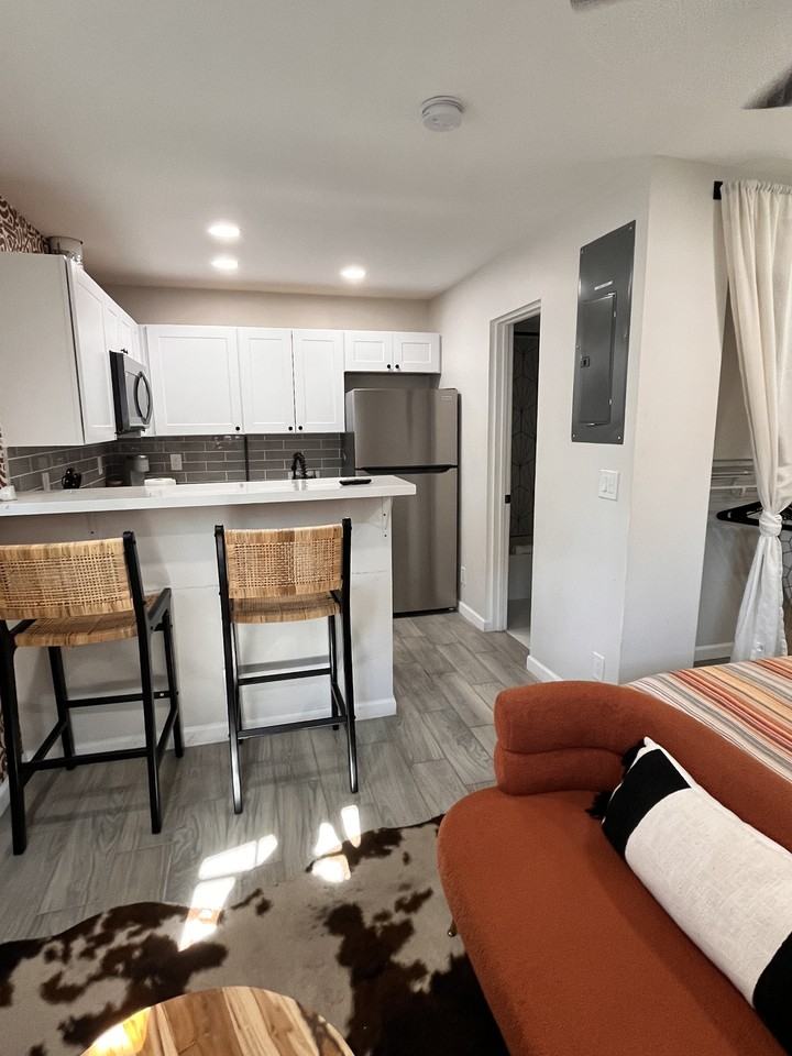 The Roosevelt 7 - Photo 3 of 24