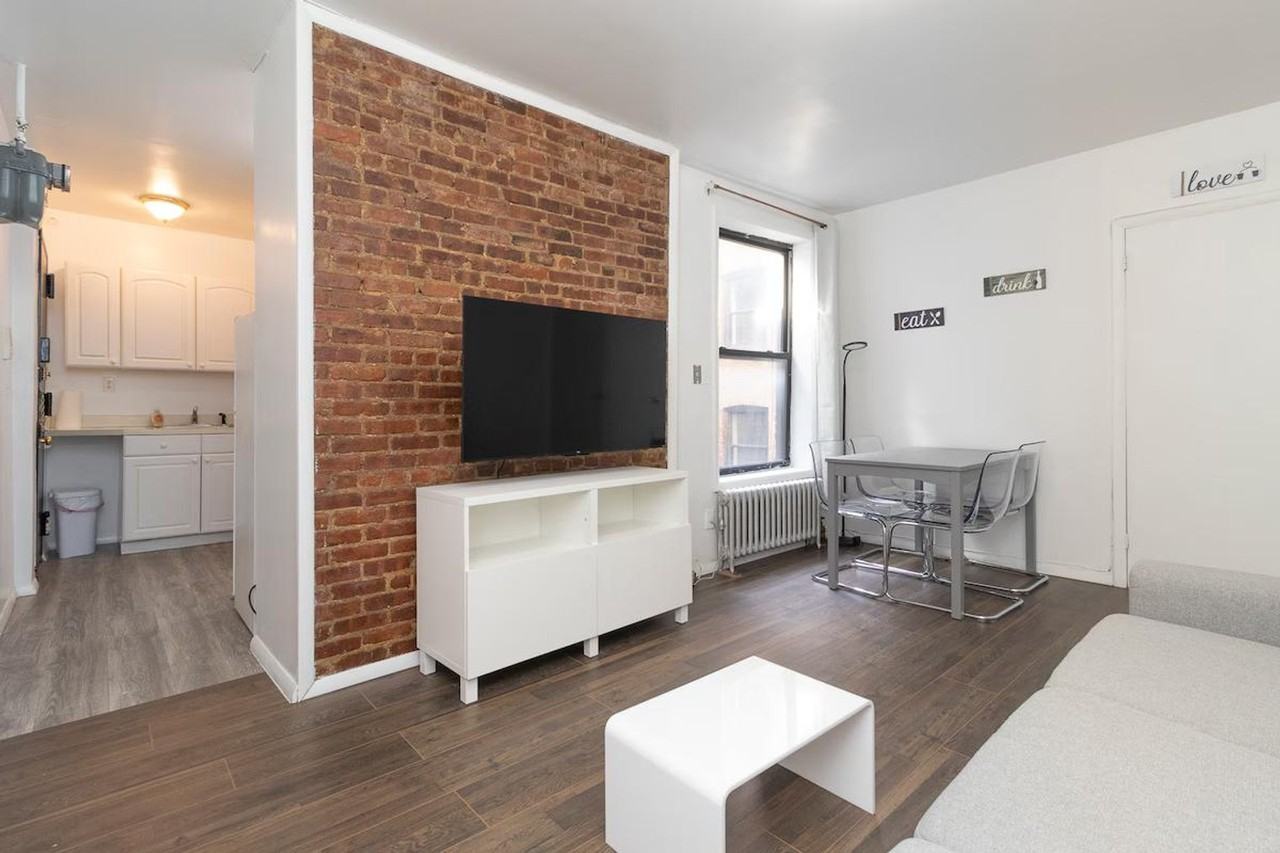 1823 2nd Ave #1059823P - Photo 4 of 31