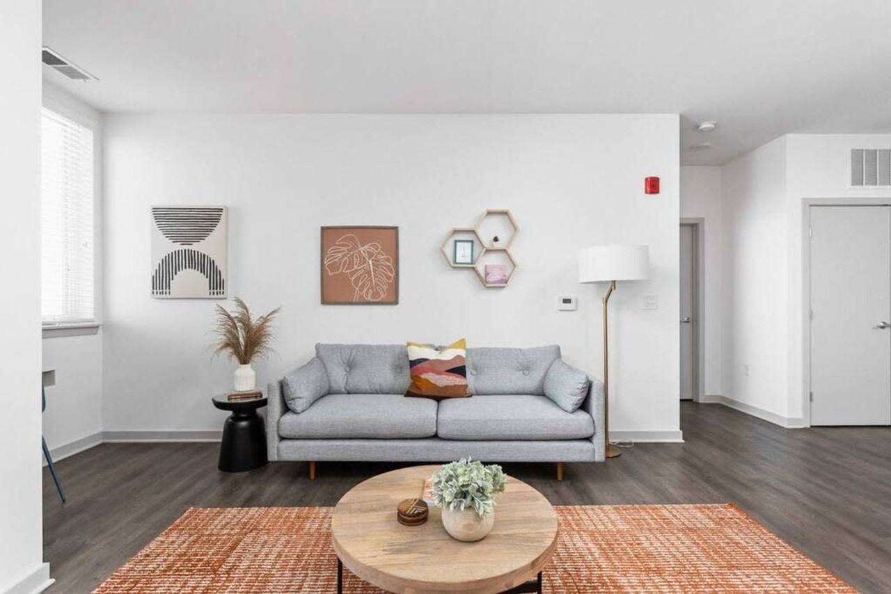 747 North College Avenue #1014526P - Photo 3 of 25