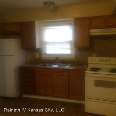 3221 E 73rd St - Photo 3 of 9