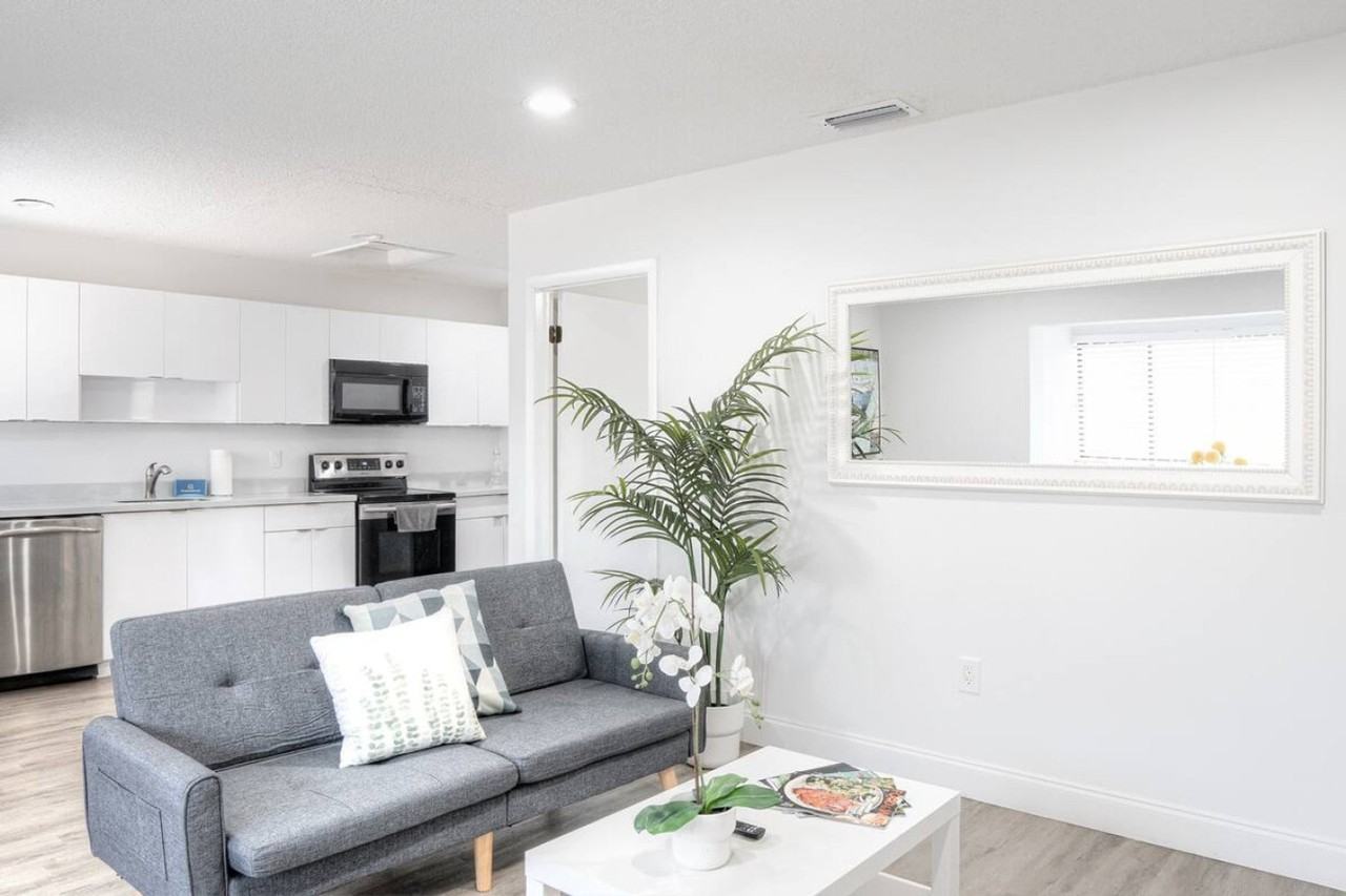 470 Sw 7th St #1056513P - Photo 2 of 13