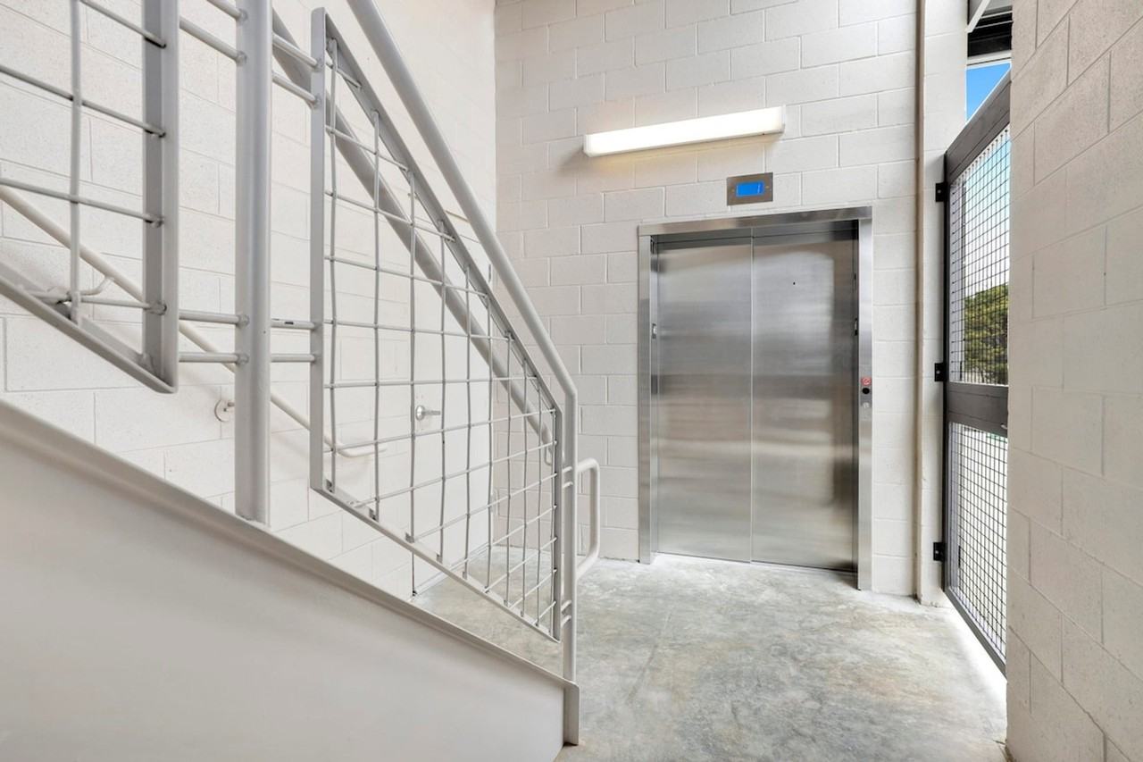 10 Riordan Rd #1221871P - Photo 5 of 26