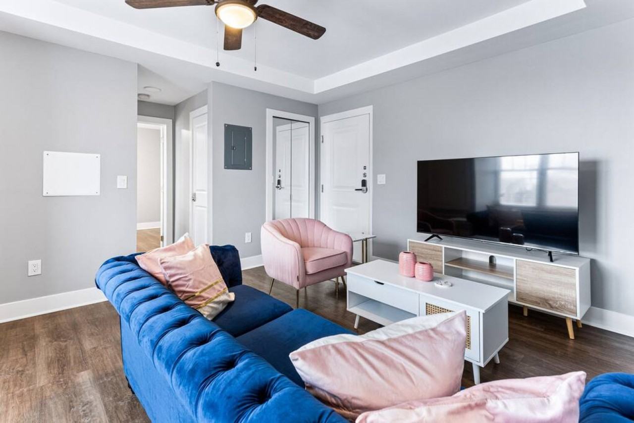 457 East Kirby Street - Photo 2 of 67