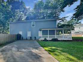 524 Warren Ave - Photo 1 of 1