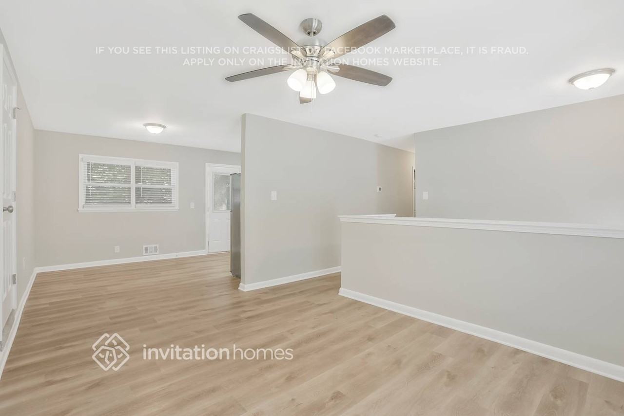 544 Oakside Dr Sw - Photo 4 of 26