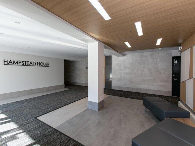 5725 Chemin de la Côte Saint Luc - Photo 2 of 6