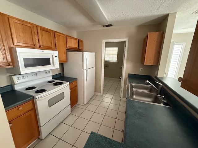 917 Greystone Drive - Photo 3 of 12