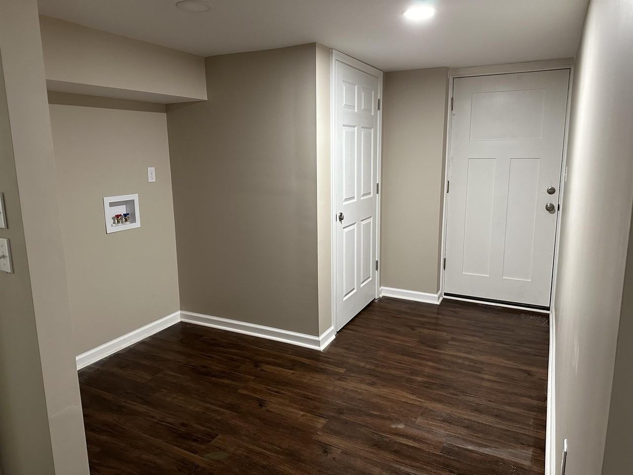 741 Barron Dr #B - Photo 3 of 13