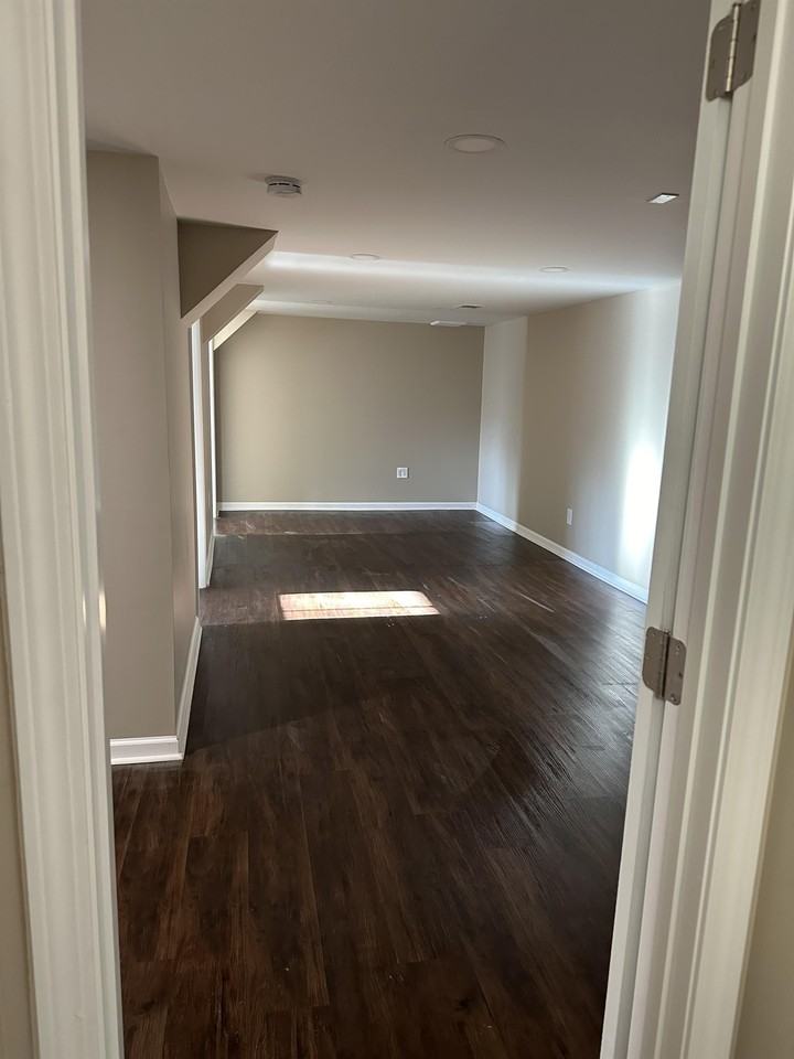 741 Barron Dr #B - Photo 4 of 13