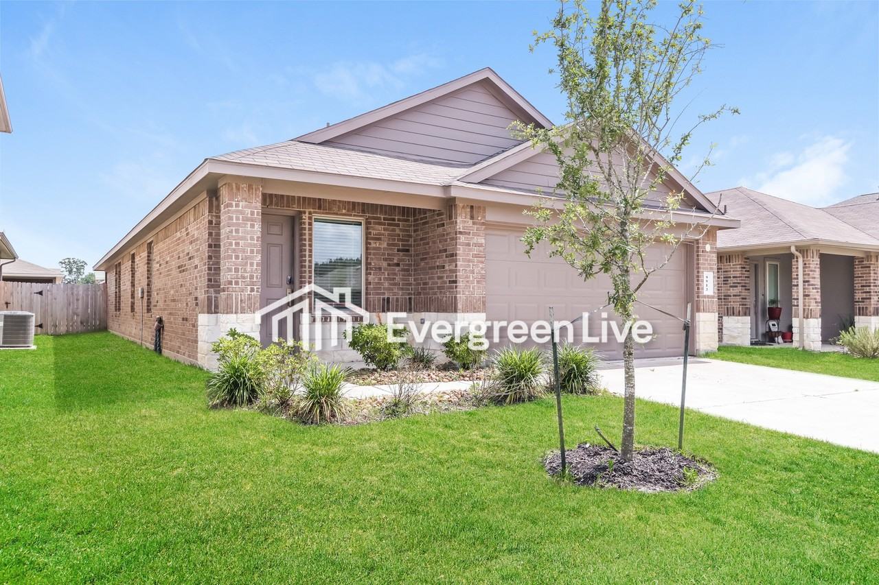 9913 Glenbrook Ln - Photo 3 of 16