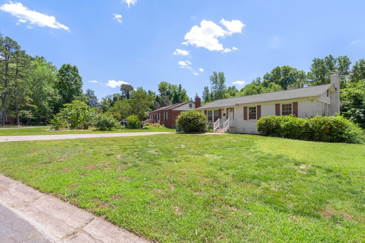 3124 Edsel Pl - Photo 3 of 34