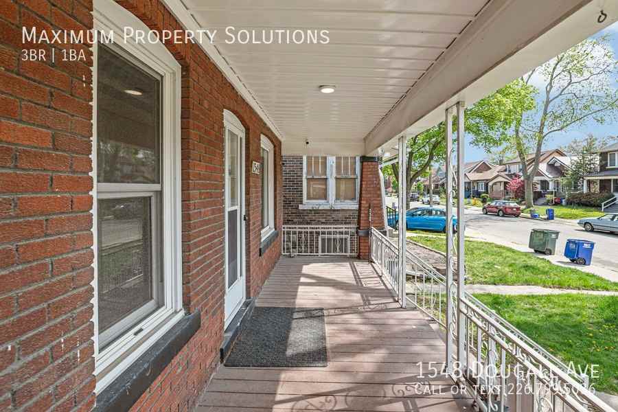 1548 Dougall Ave - Photo 3 of 22