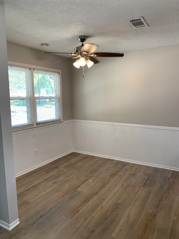 210 N 4th St #1 - Photo 2 of 9