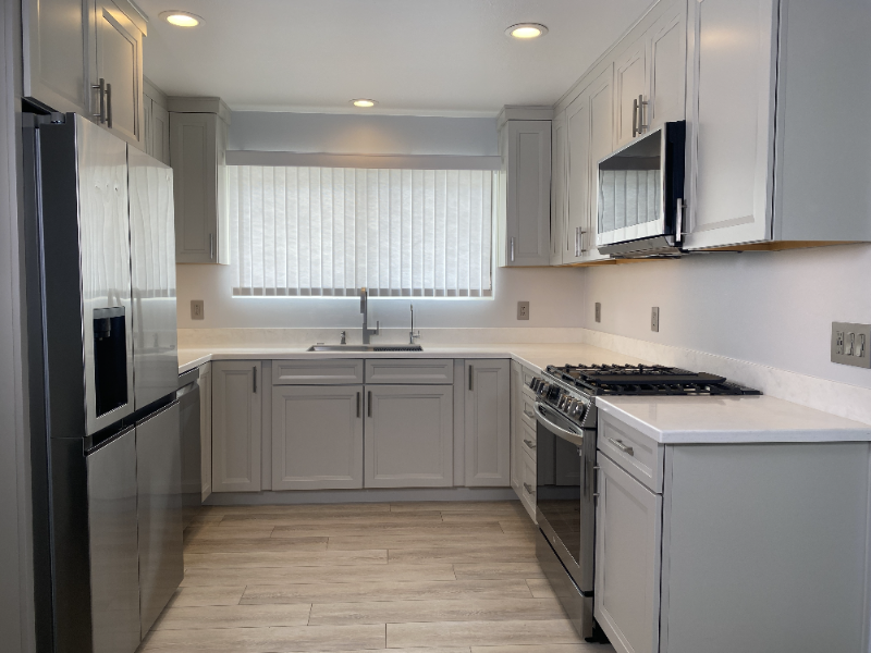 1717 Fernando St - Photo 2 of 20