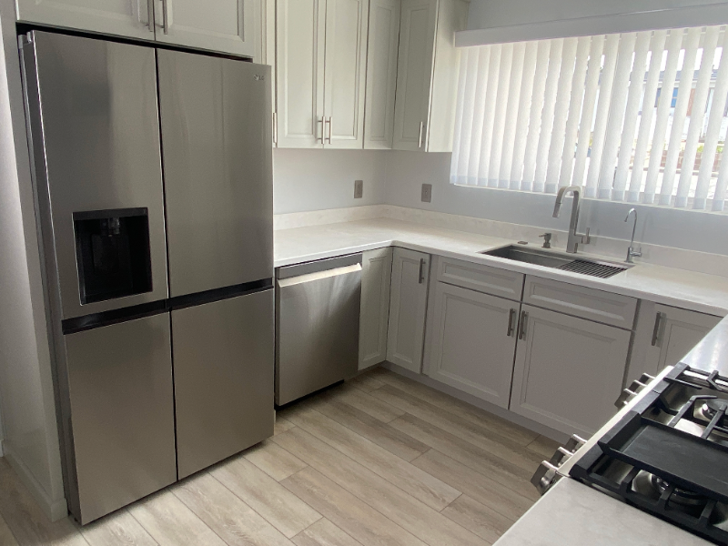 1717 Fernando St - Photo 3 of 20