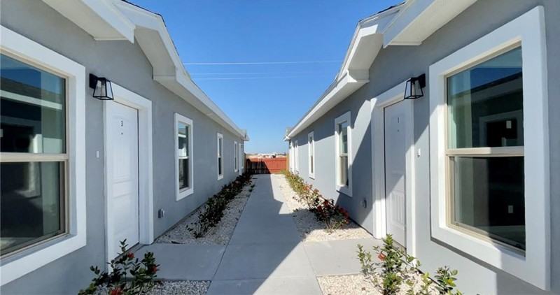 1705 Angelina Dr #4 - Photo 6 of 6