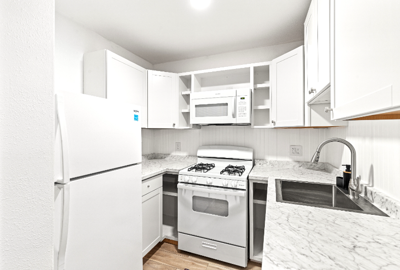 124 Jamestown Ave - Photo 7 of 11