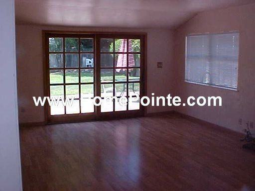 1113 Amberwood Rd - Photo 2 of 9