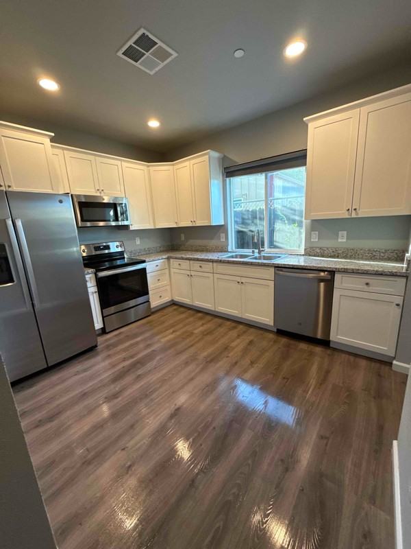 4467 7th Ave - Photo 2 of 18