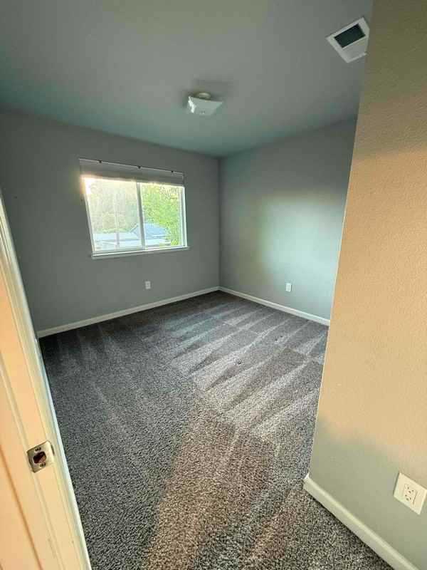 4467 7th Ave - Photo 3 of 18