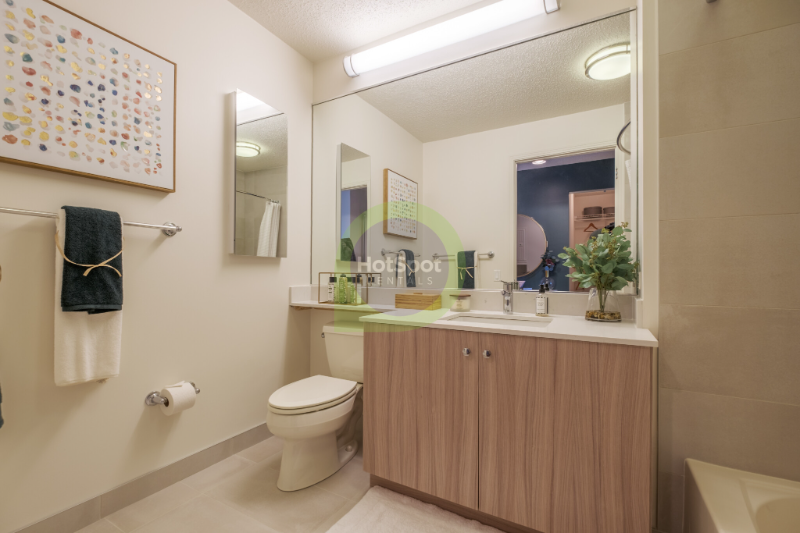 504 W Grand Ave - Photo 7 of 10