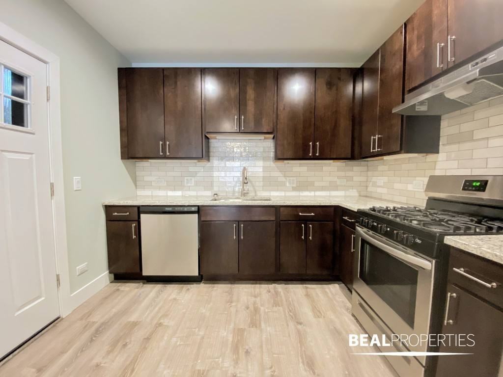 1141 Maple Avenue - Photo 2 of 10