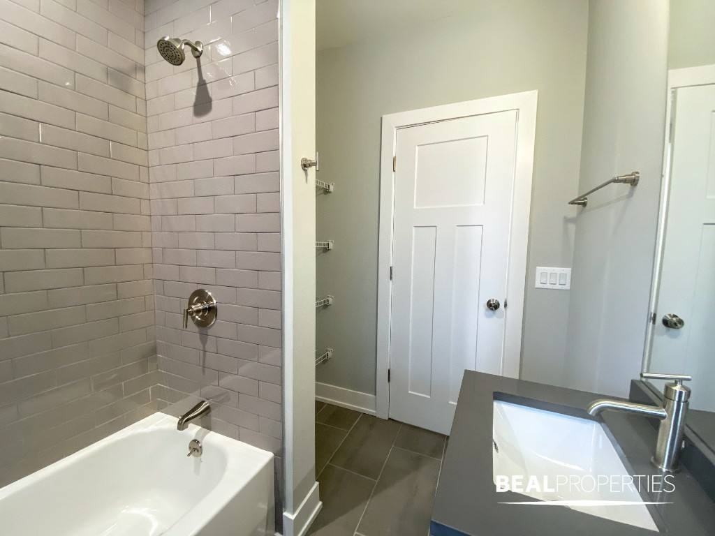 1141 Maple Avenue - Photo 7 of 10