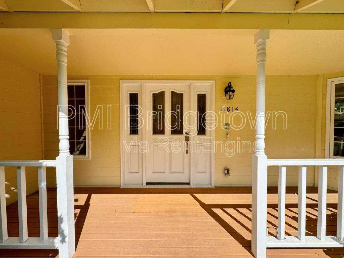 11814 Sw Dickinson Ct - Photo 3 of 10