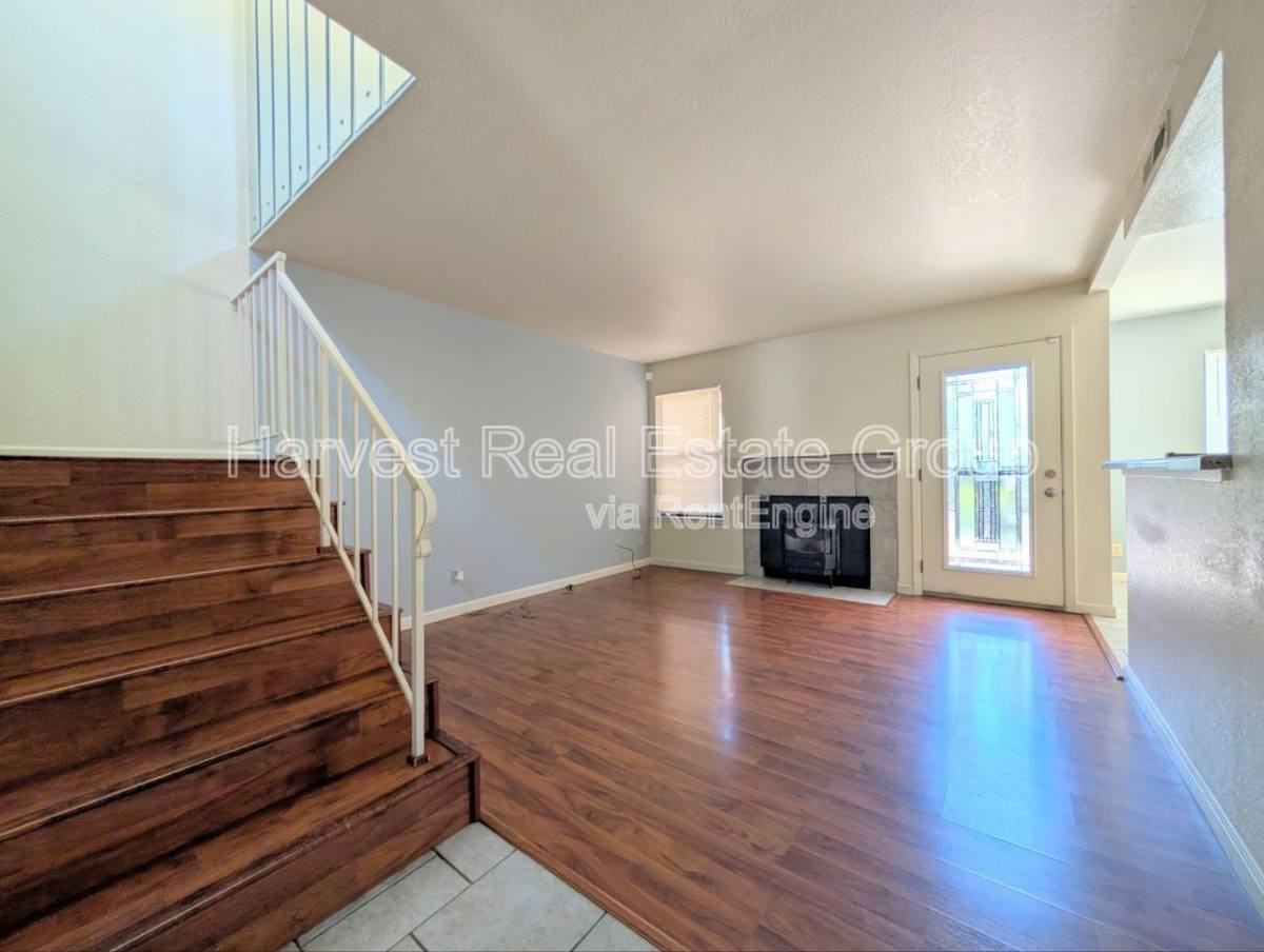 4014 Penny Ter #1 - Photo 2 of 10