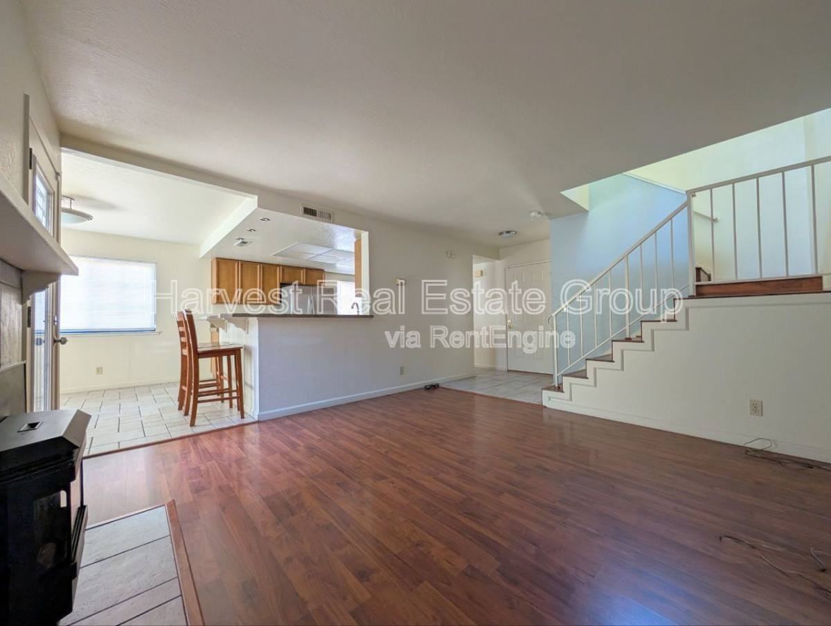 4014 Penny Ter #1 - Photo 3 of 10