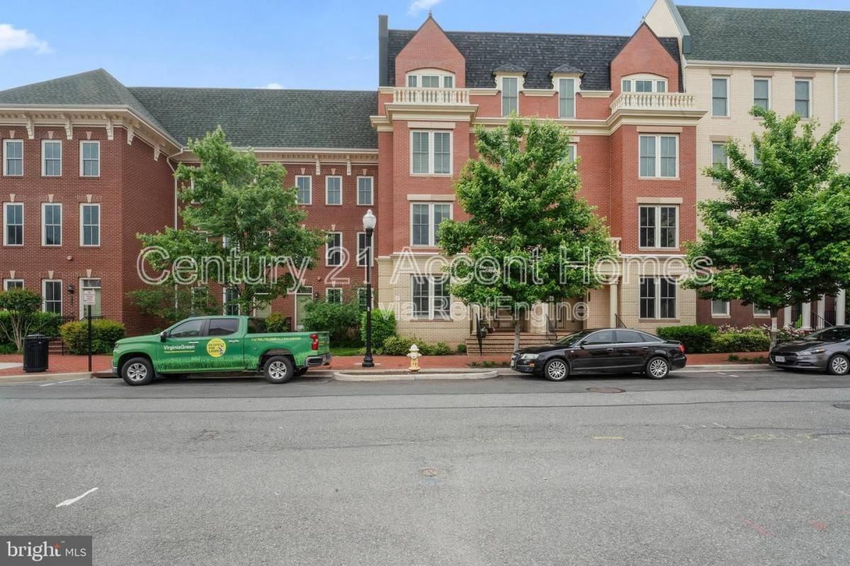 2109 Main Line Blvd #102 - Photo 3 of 10