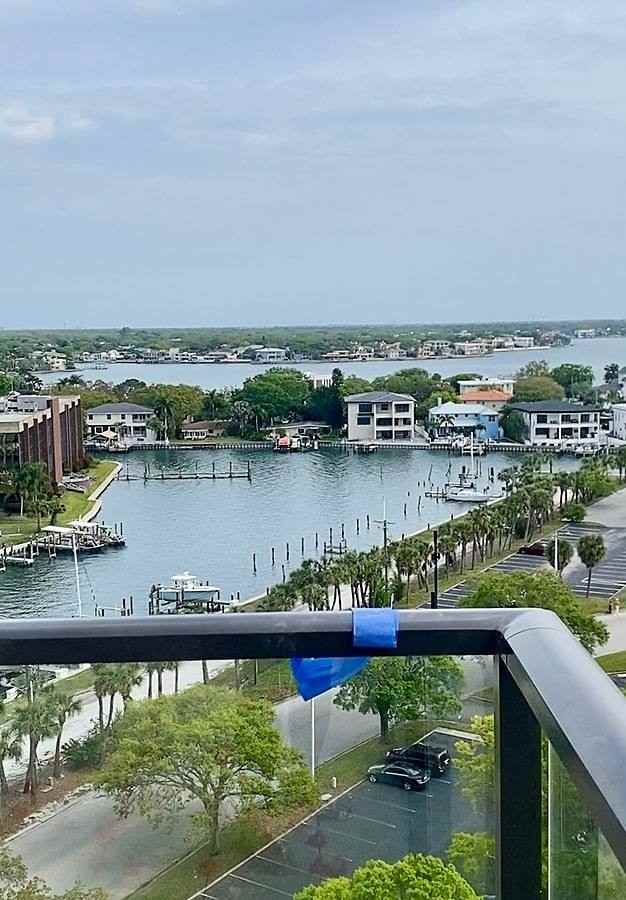 5498 Bay Center Dr - Photo 6 of 20