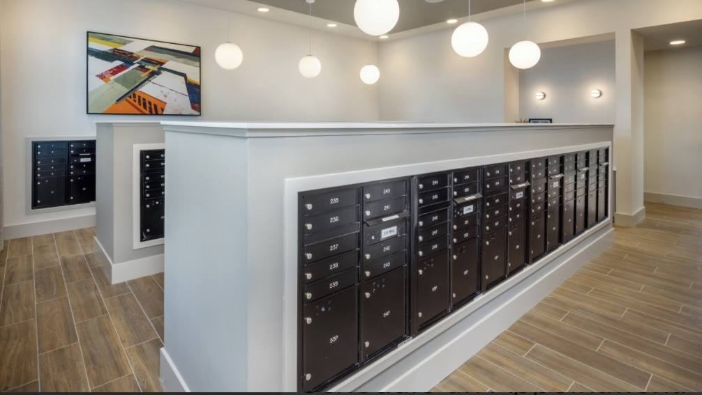 4201 Gunnison St - Photo 6 of 12