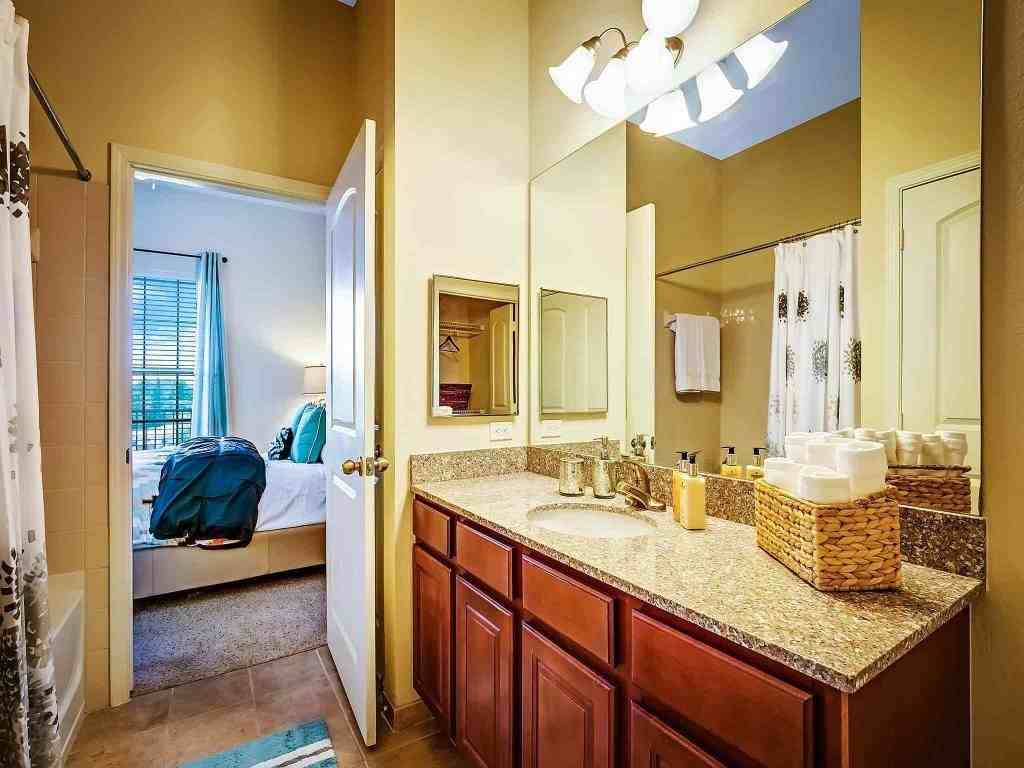 2023 North Lemans Boulevard - Photo 6 of 13