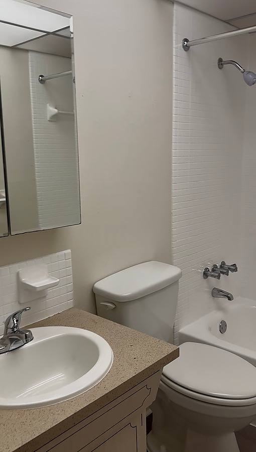 2194 Nursery Rd - Photo 7 of 18