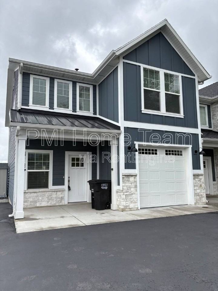 618 W Cozy Ln - Photo 2 of 10