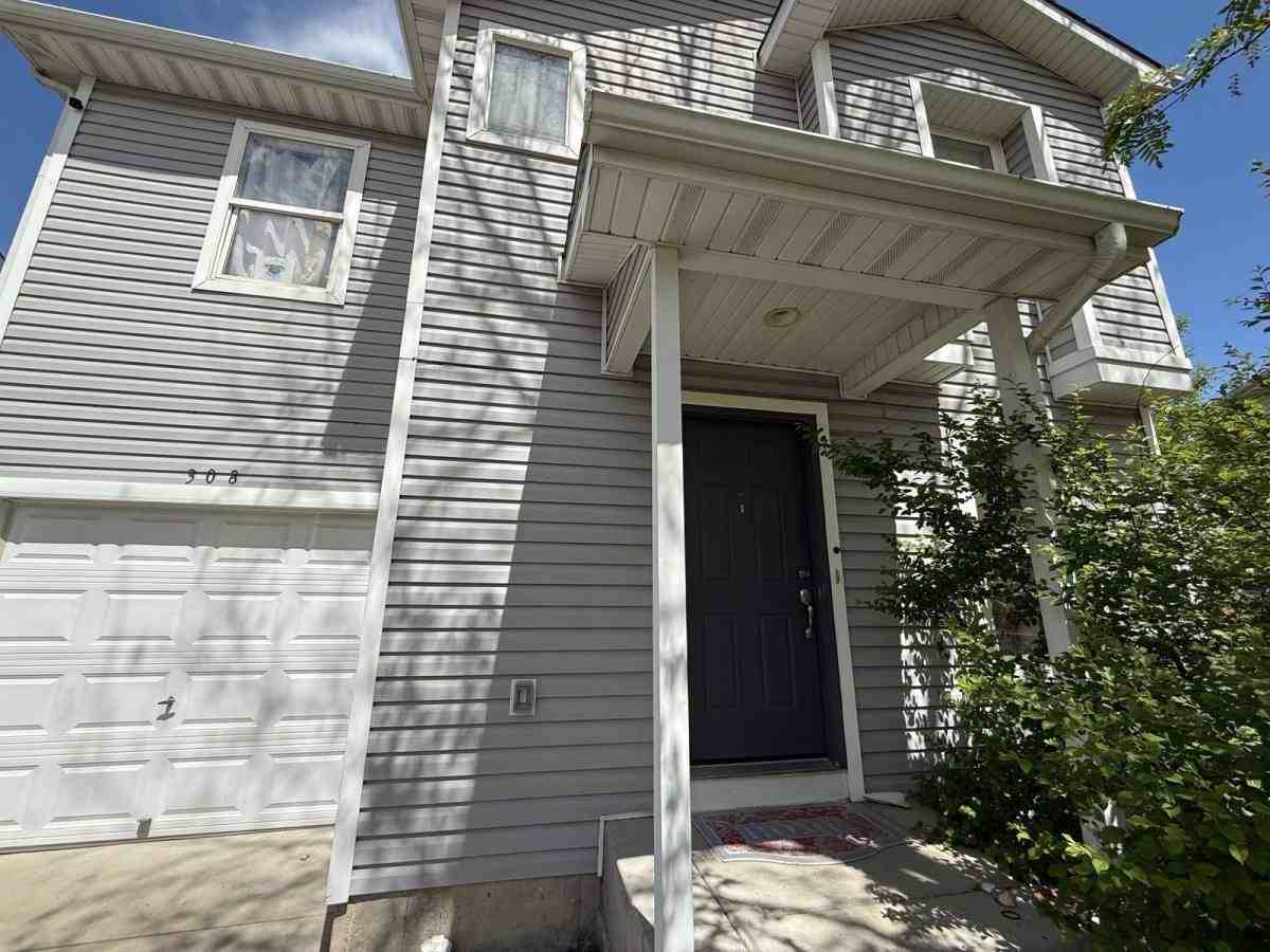 308 Plowman Ct - Photo 3 of 10