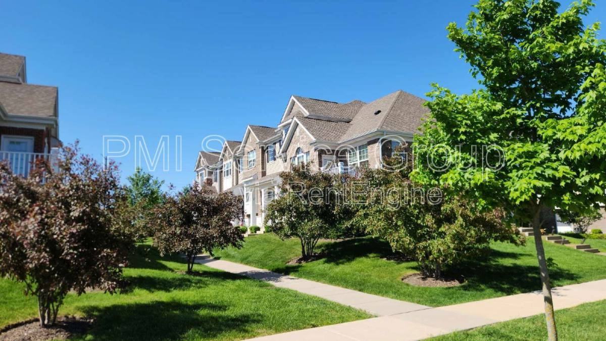 4444 Monroe Ct - Photo 2 of 10