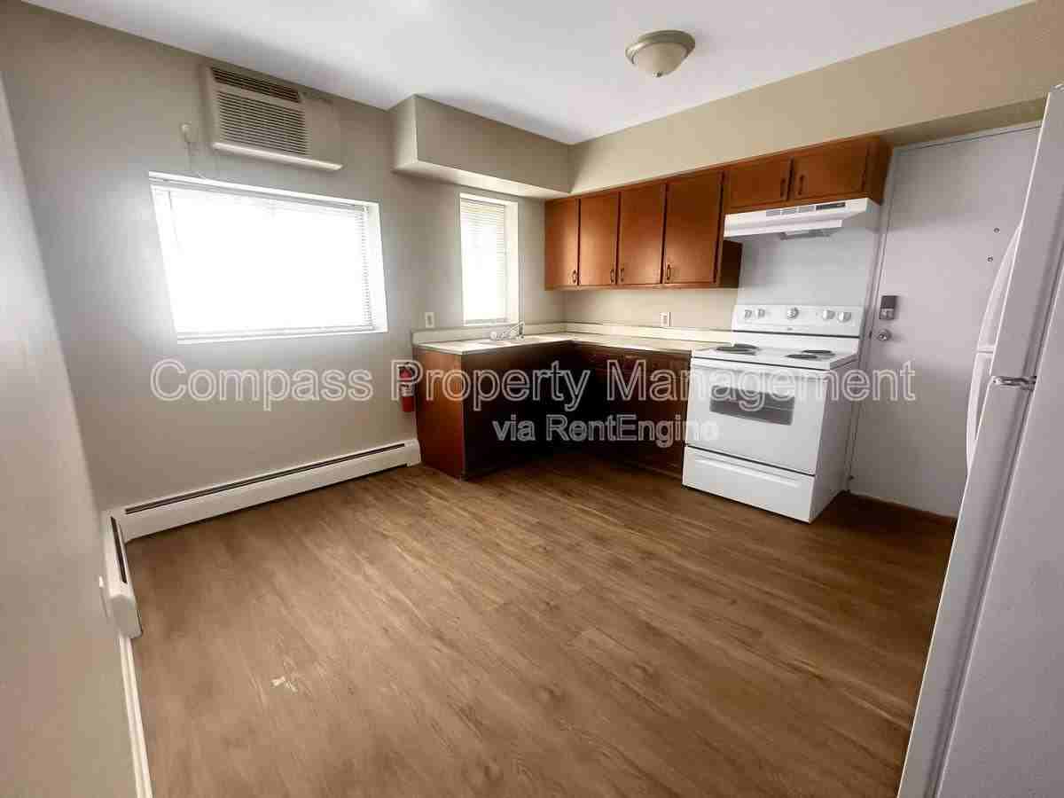 2841 S Burdick St #A - Photo 2 of 10