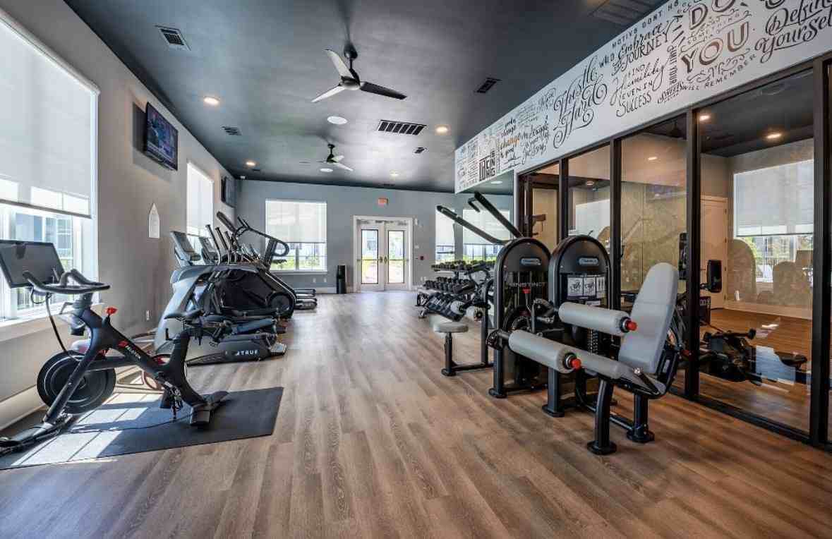 11279 Old Pasco Rd - Photo 2 of 14