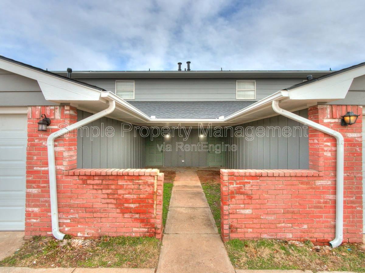 8506 Candlewood Dr - Photo 2 of 10