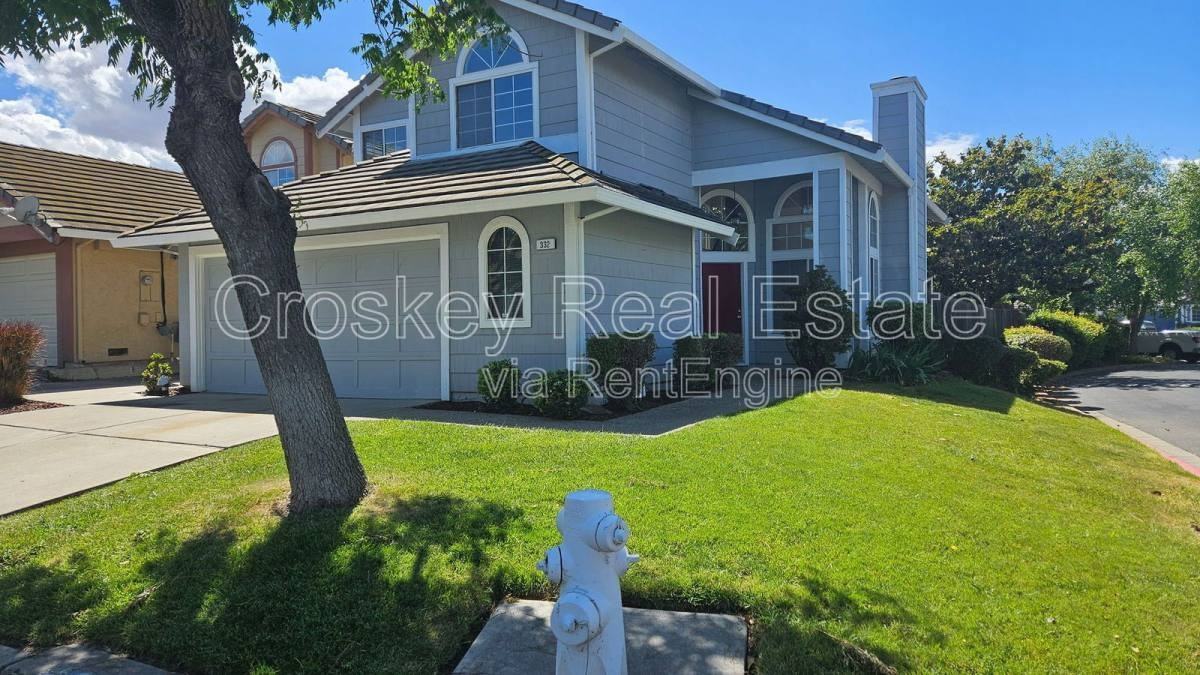 332 Egret Pl - Photo 2 of 10