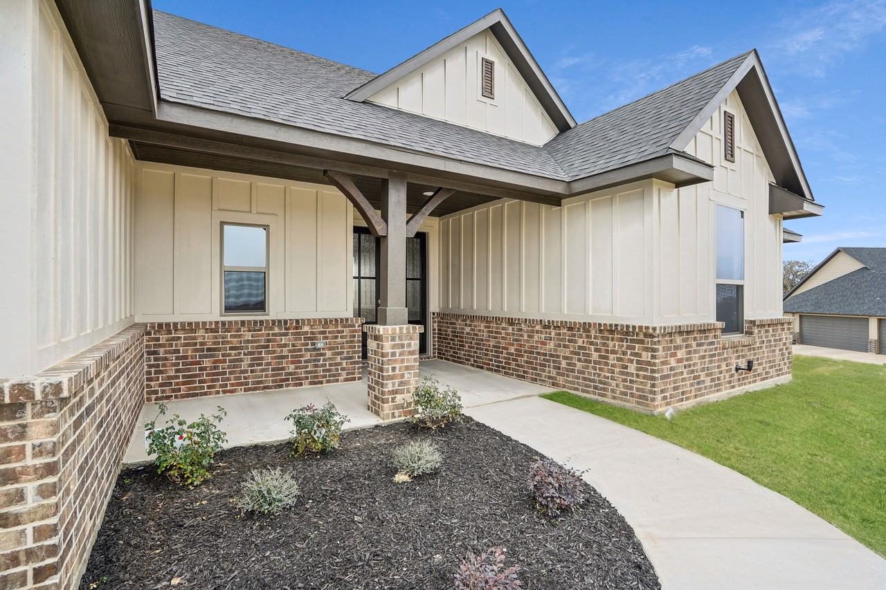 1176 Paradise Pkwy #NA - Photo 3 of 38